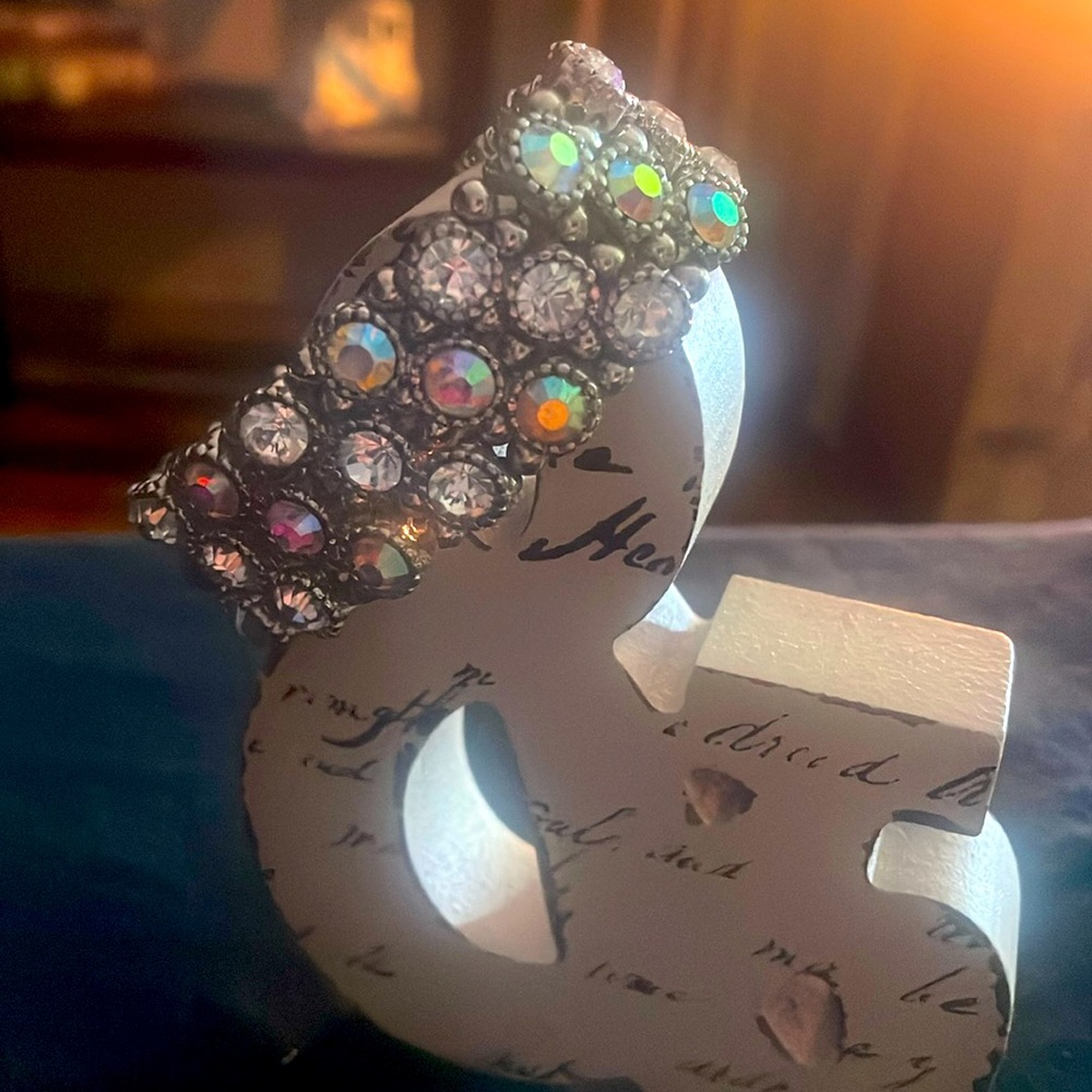 Rhinestone streatch bracelet